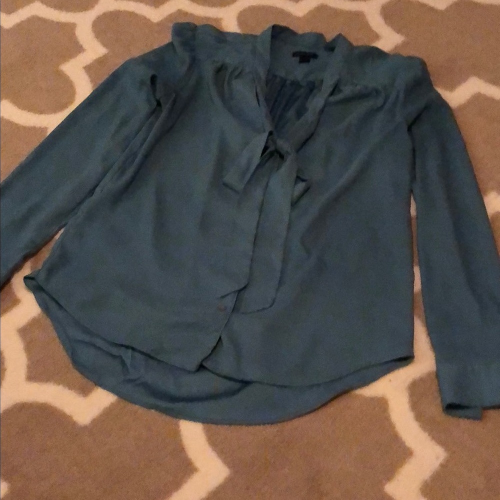 Blouse (button down) with bow